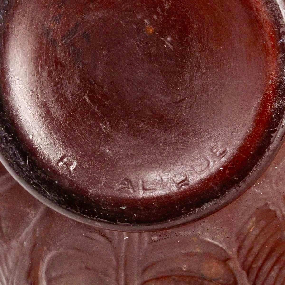 1923 René Lalique Vaso in vetro rosso ambrato Sage Leaves In condizioni buone in vendita a Boulogne Billancourt, FR