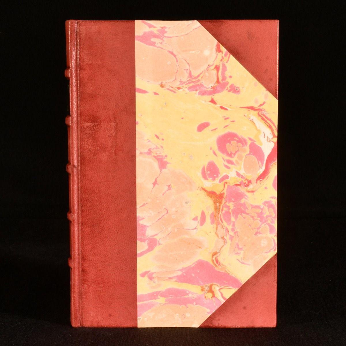 Un exemplaire signé de la cinquième édition de la pièce de science-fiction de Karel Capek, une œuvre importante de la science-fiction du vingtième siècle, remarquable pour avoir introduit le mot 