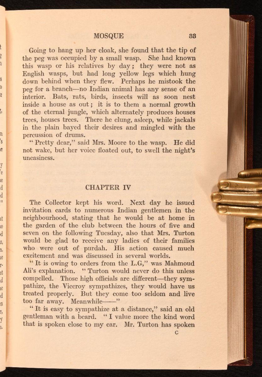 1924 Passage to India Bon état - En vente à Bath, GB