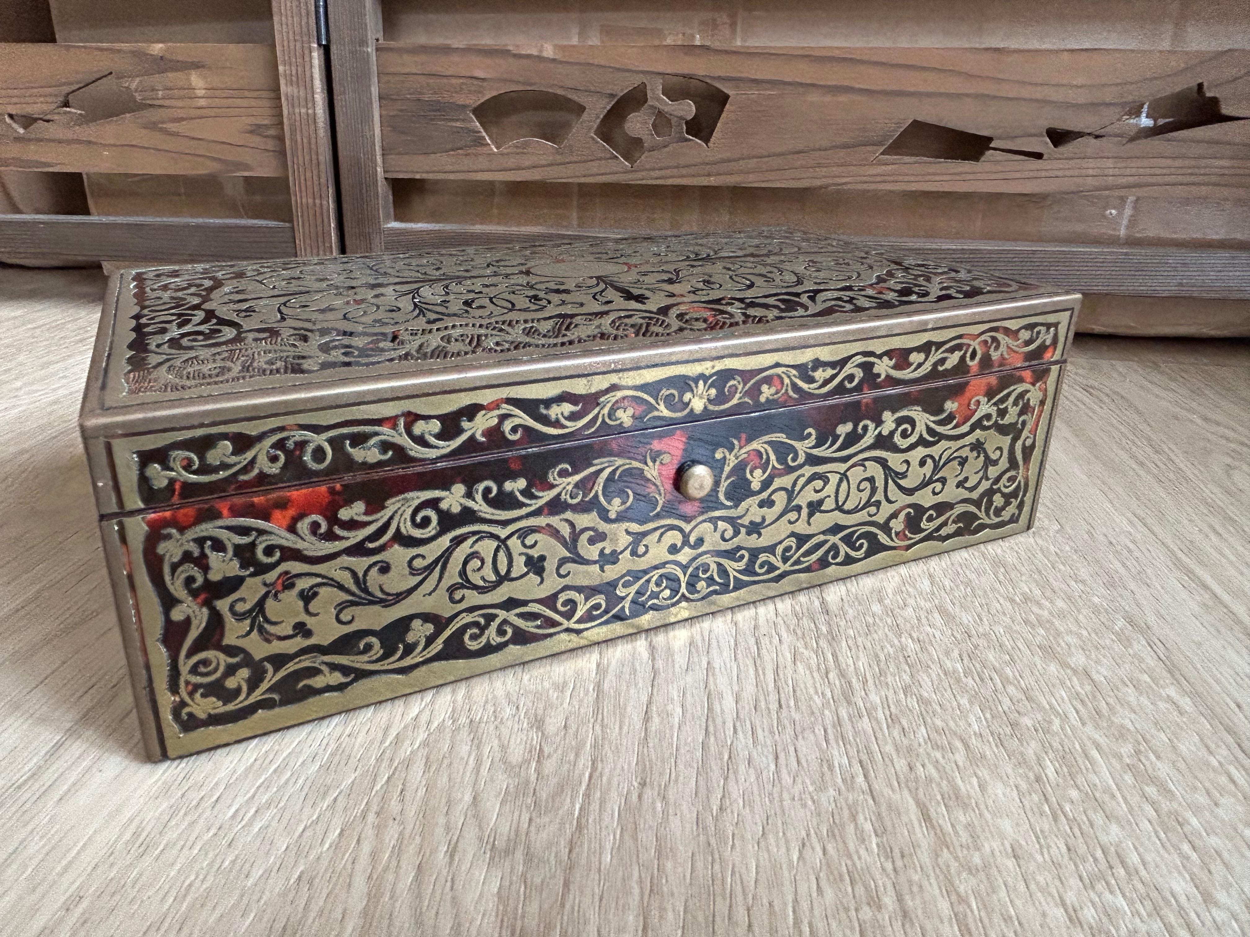 British 1924 Boulle Card box For Sale