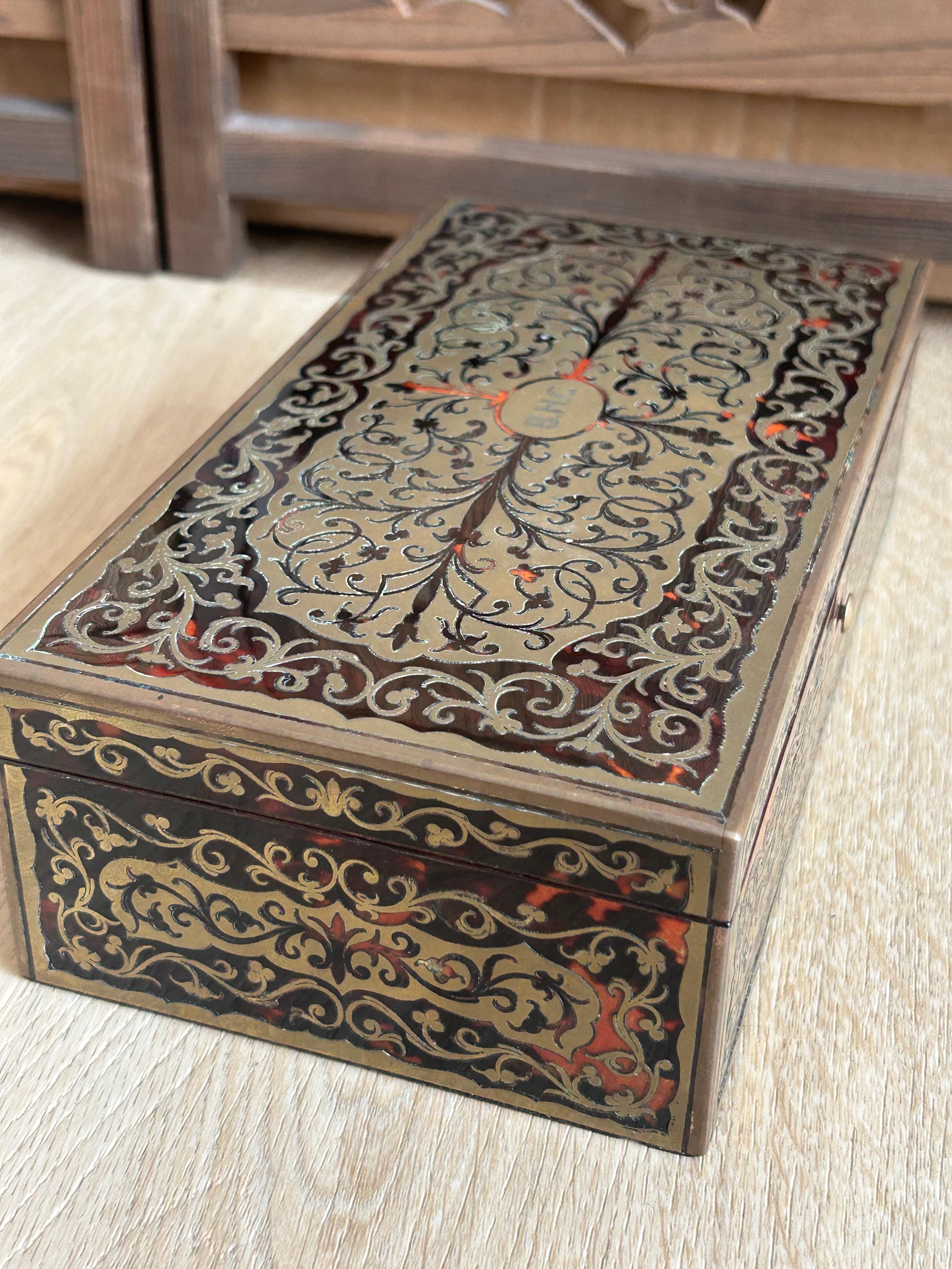 Tortoise Shell 1924 Boulle Card box For Sale