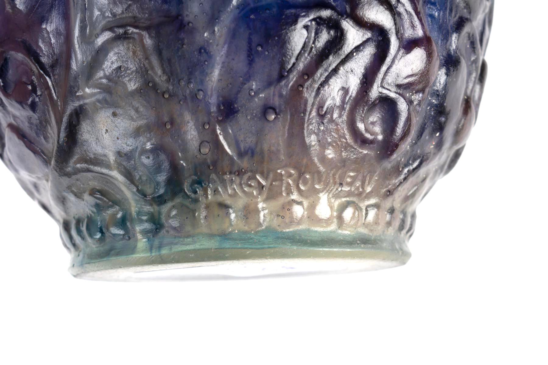 1924 Gabriel Argy-Rousseau Fruits et Feuilles Vase Pate de Verre Glass In Good Condition In Boulogne Billancourt, FR