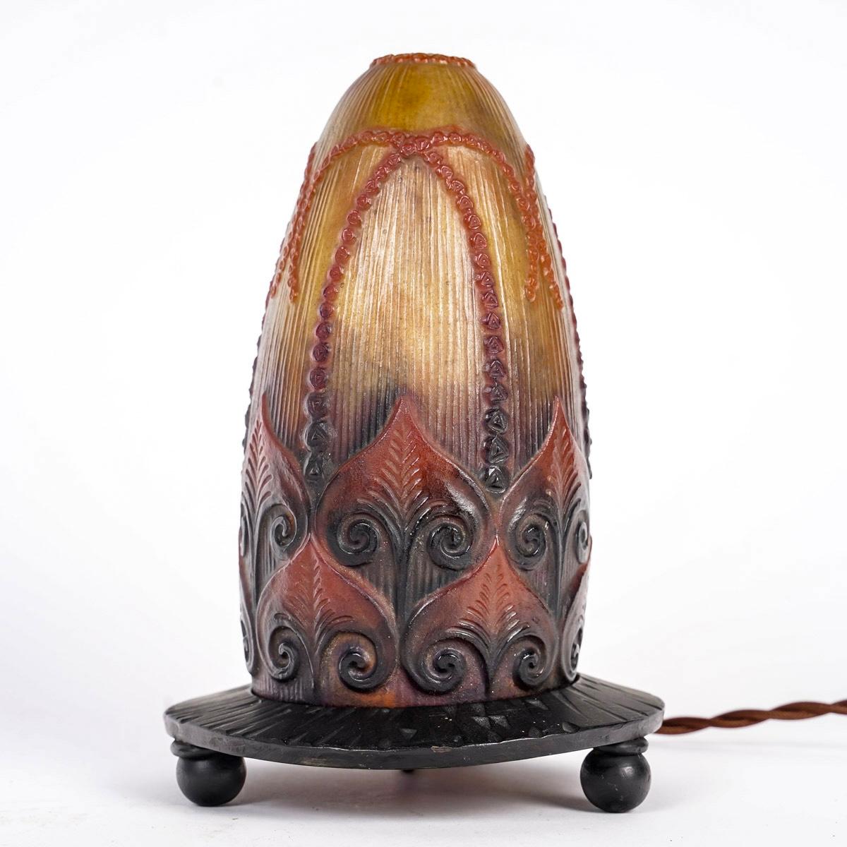 1924 Gabriel Argy Rousseau Nachtlichtlampe, Pflanzen, Aquatiques, Pate Verre-Glas, Gabriel Argy Rousseau (Französisch) im Angebot