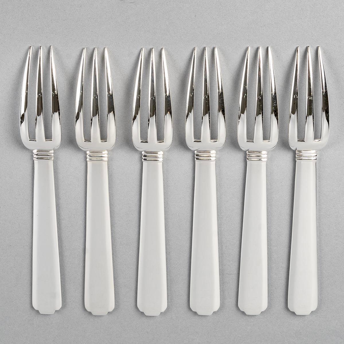 French 1924 Jean Puiforcat, Set of 6 Bayonne Table Forks Sterling Silver For Sale