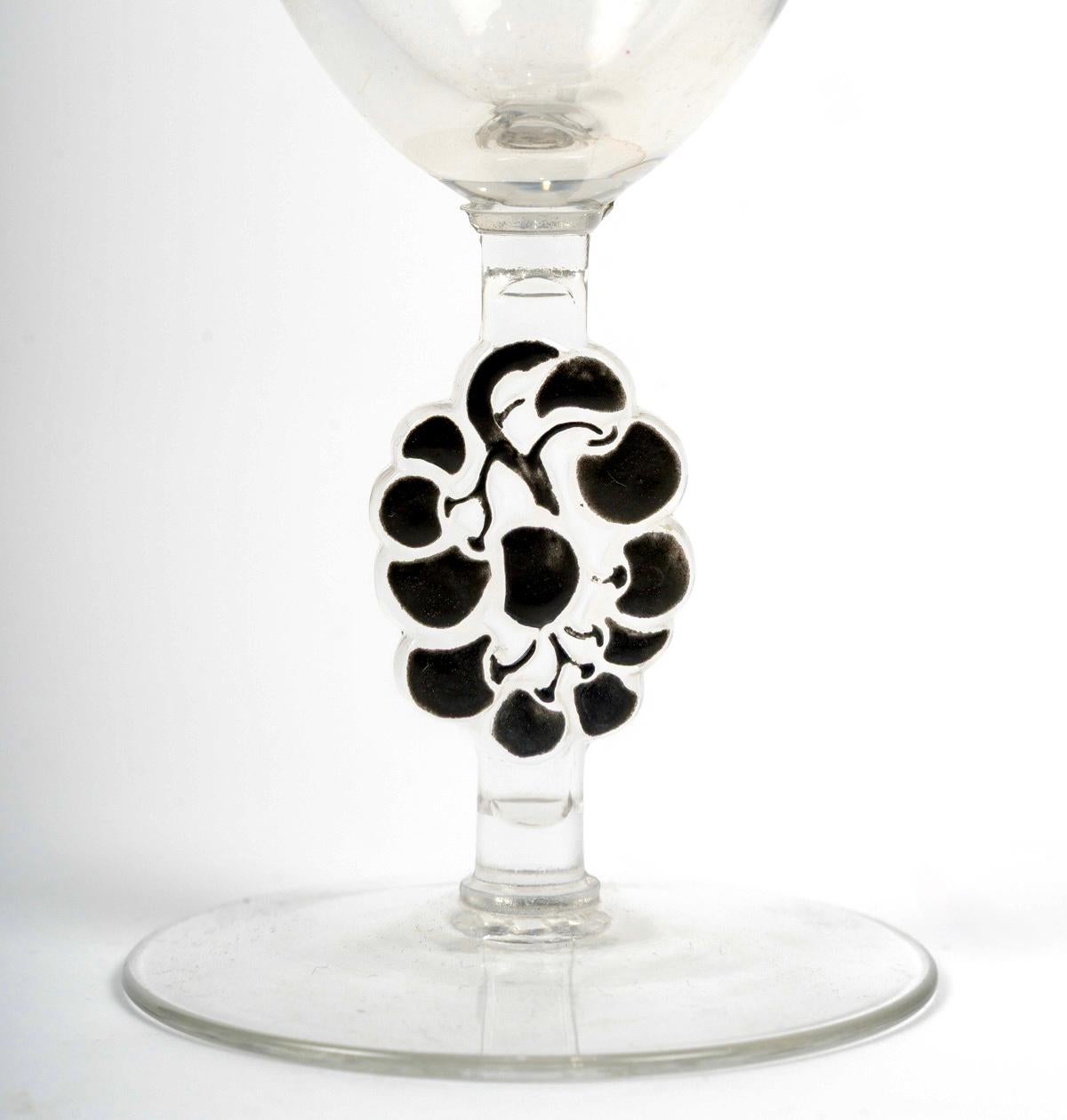 Art déco 1924 René Lalique 14 verres Thionville Verre avec émail noir en vente