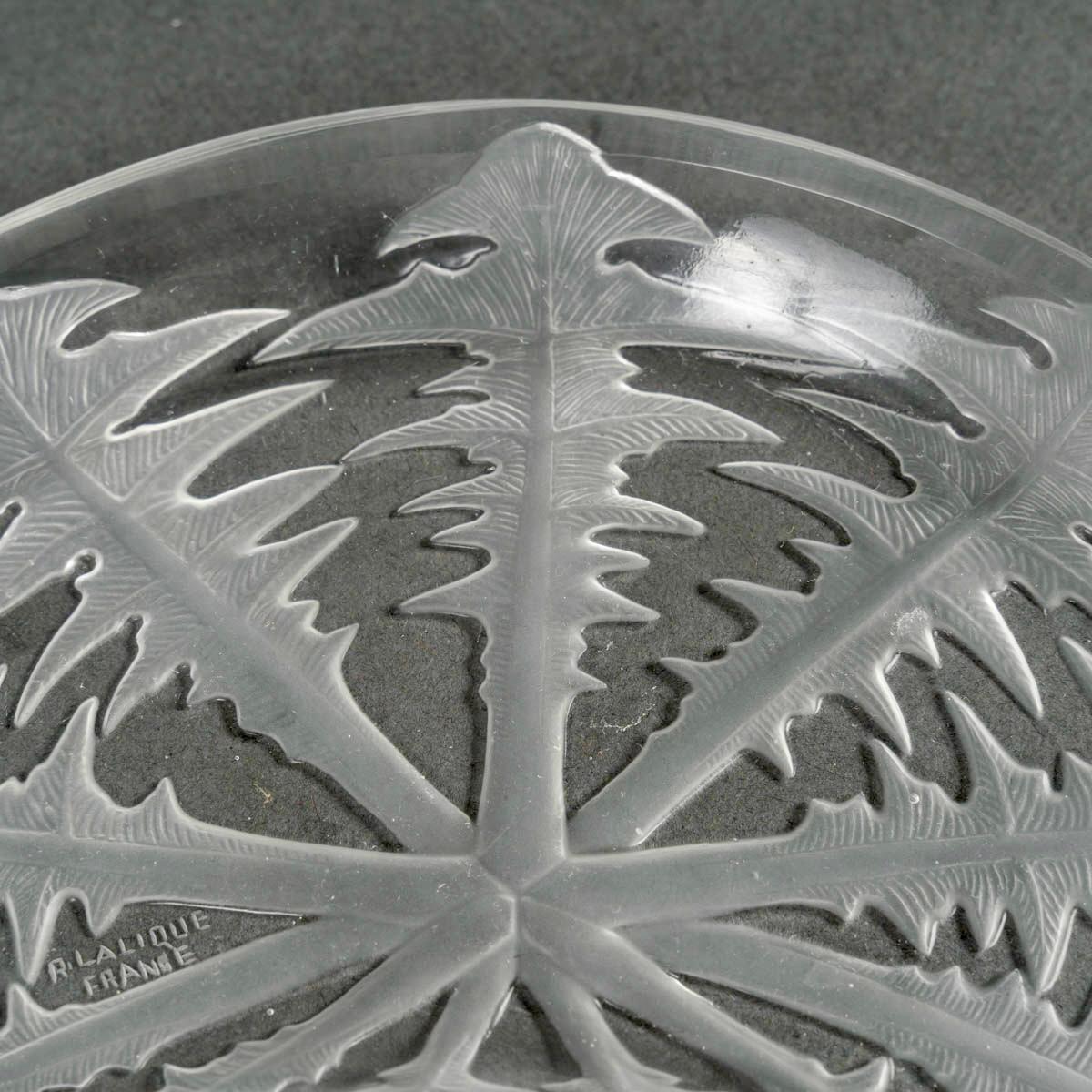 1924 Rene Lalique - 6 Platos de Ensalada Medialuna Pissenlit Vidrio Diente de León principios del siglo XX en venta