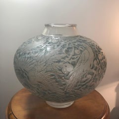 1924 Rene Lalique Aras Vase Frosted Glass Blue Stain, Parrots