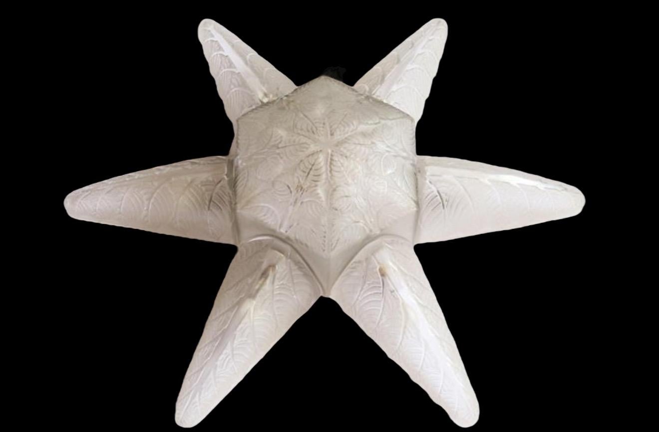 Early 20th Century 1924 René Lalique - Art Deco Chandelier Noisetier Frosted Glass