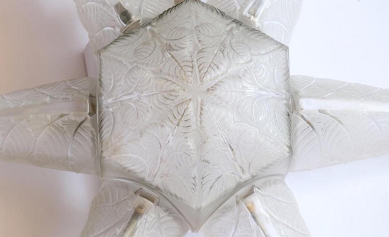 Blown Glass 1924 René Lalique - Art Deco Chandelier Noisetier Frosted Glass