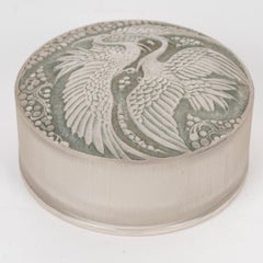 1924 René Lalique, Boîte en verre de Rambouillet avec patine vert de gris