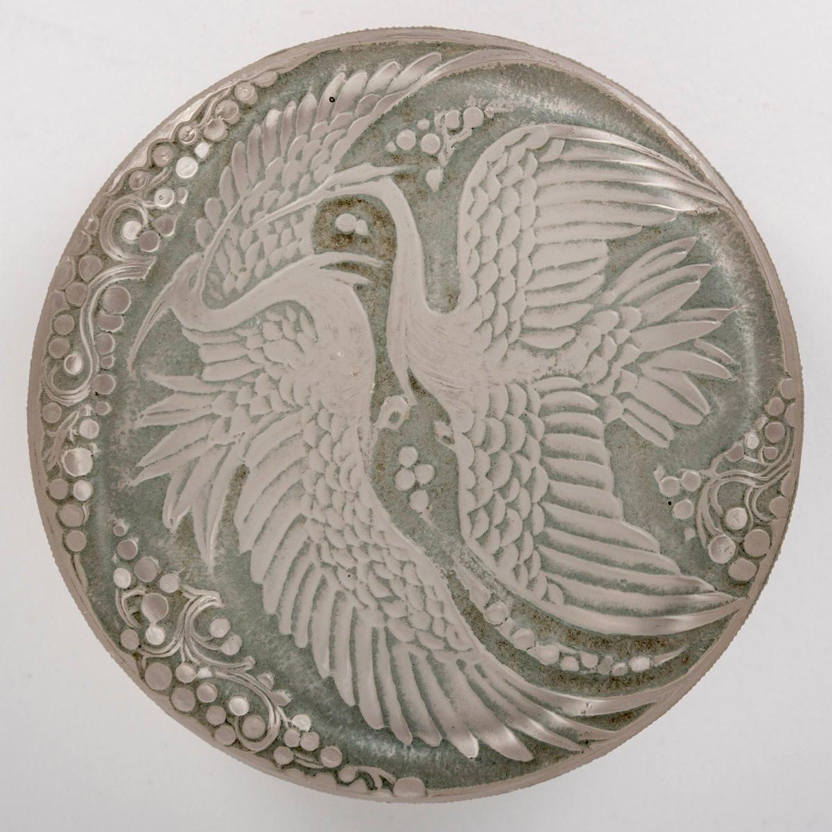 Moulé 1924 René Lalique, Boîte en verre de Rambouillet avec patine vert de gris en vente
