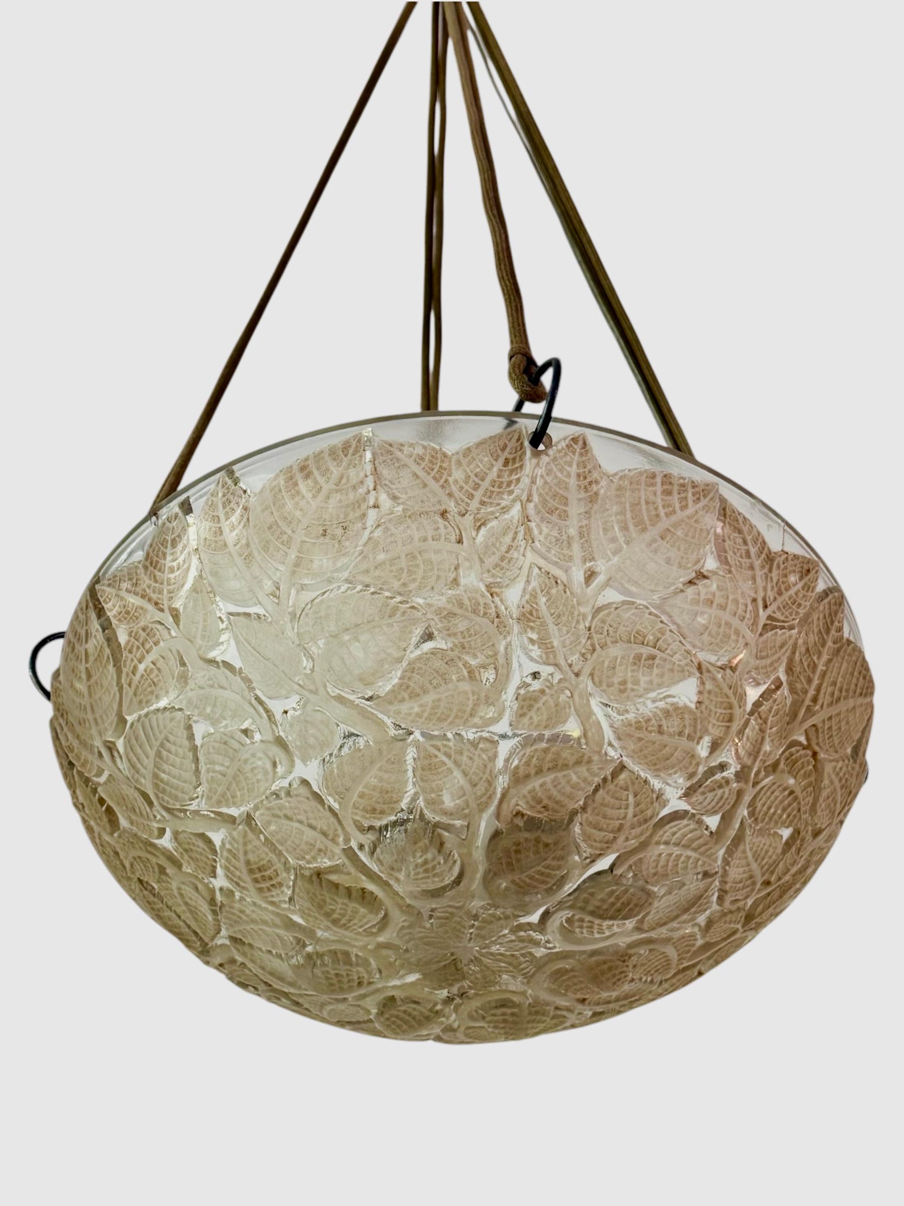 Art Déco 1924 René Lalique Plafoniera Lampadario Charmes Vetro Patina Seppia in vendita