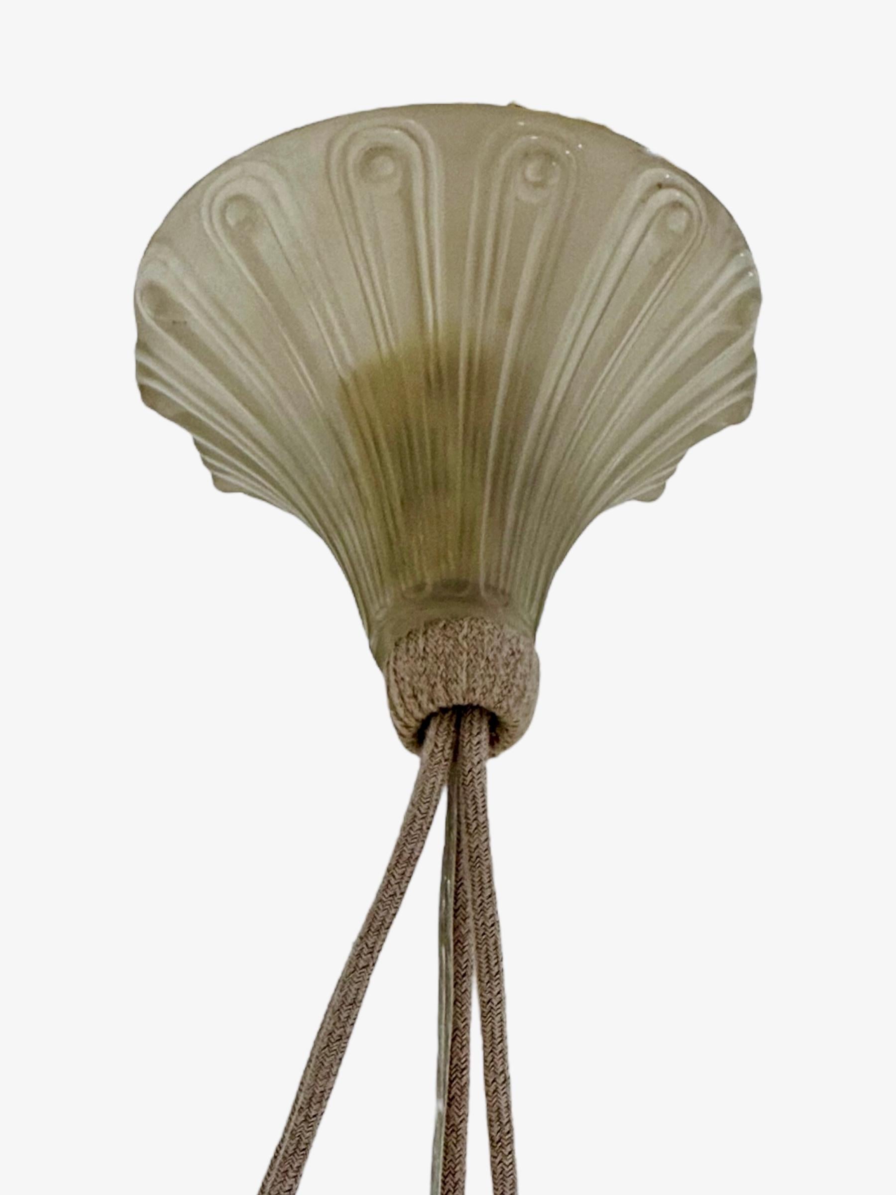 Stampato 1924 René Lalique Plafoniera Lampadario Charmes Vetro Patina Seppia in vendita