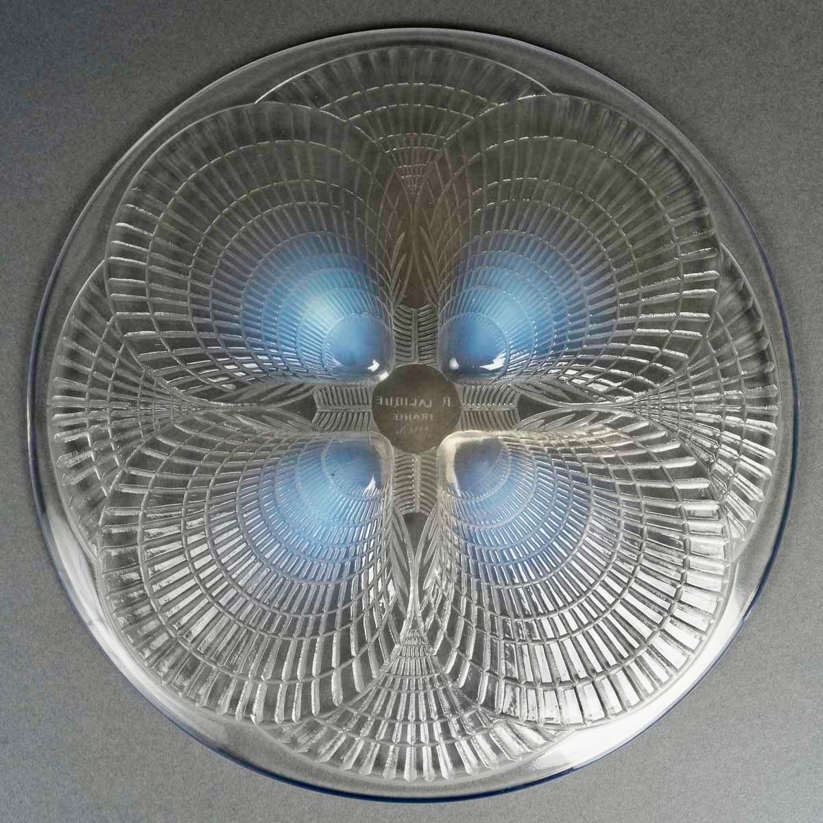 Art Deco 1924 René Lalique - Dish Plate Coquilles Shells Opalescent Glass