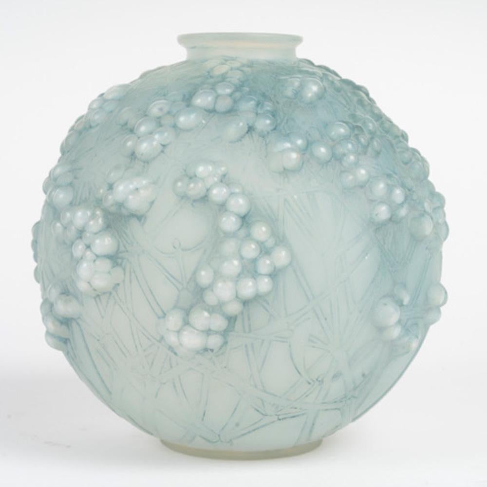 1924 René Lalique - “Druid” vase In condizioni ottime in vendita a SAINT-OUEN-SUR-SEINE, FR