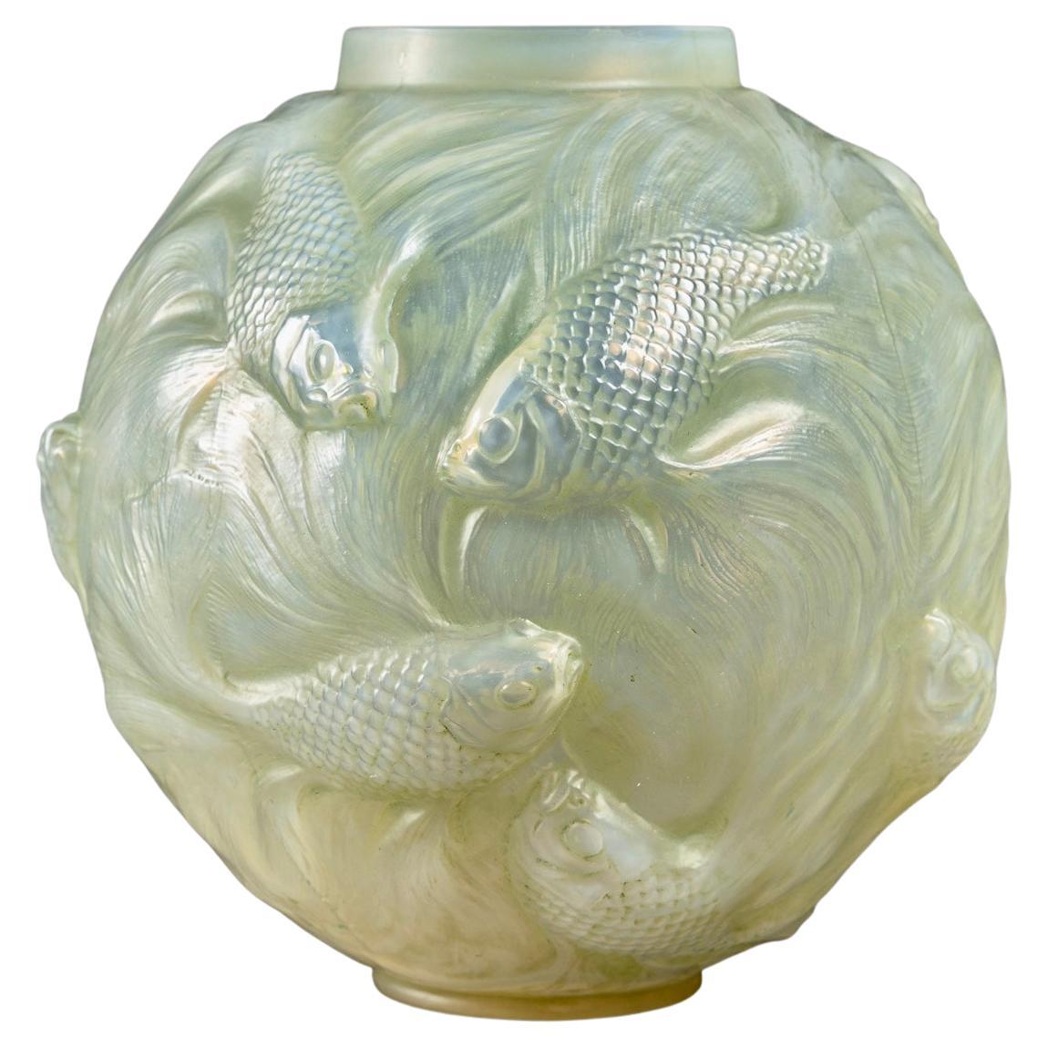 1924 Rene Lalique Formose Vase Double Cased Opalescent Glass Lime Green Patina
