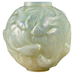 1924 Rene Lalique Formose Vase Double Cased Opalescent Glass Lime Green Patina