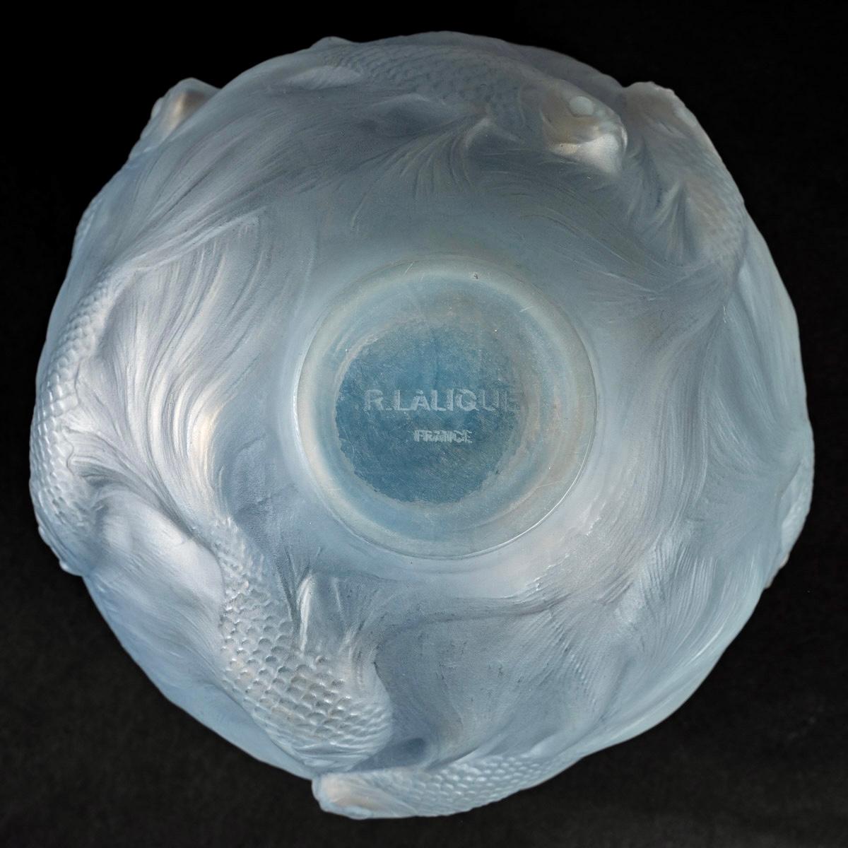 Molded 1924 Rene Lalique Formose Vase in Double Cased Opalescent Glass with Blue Stain