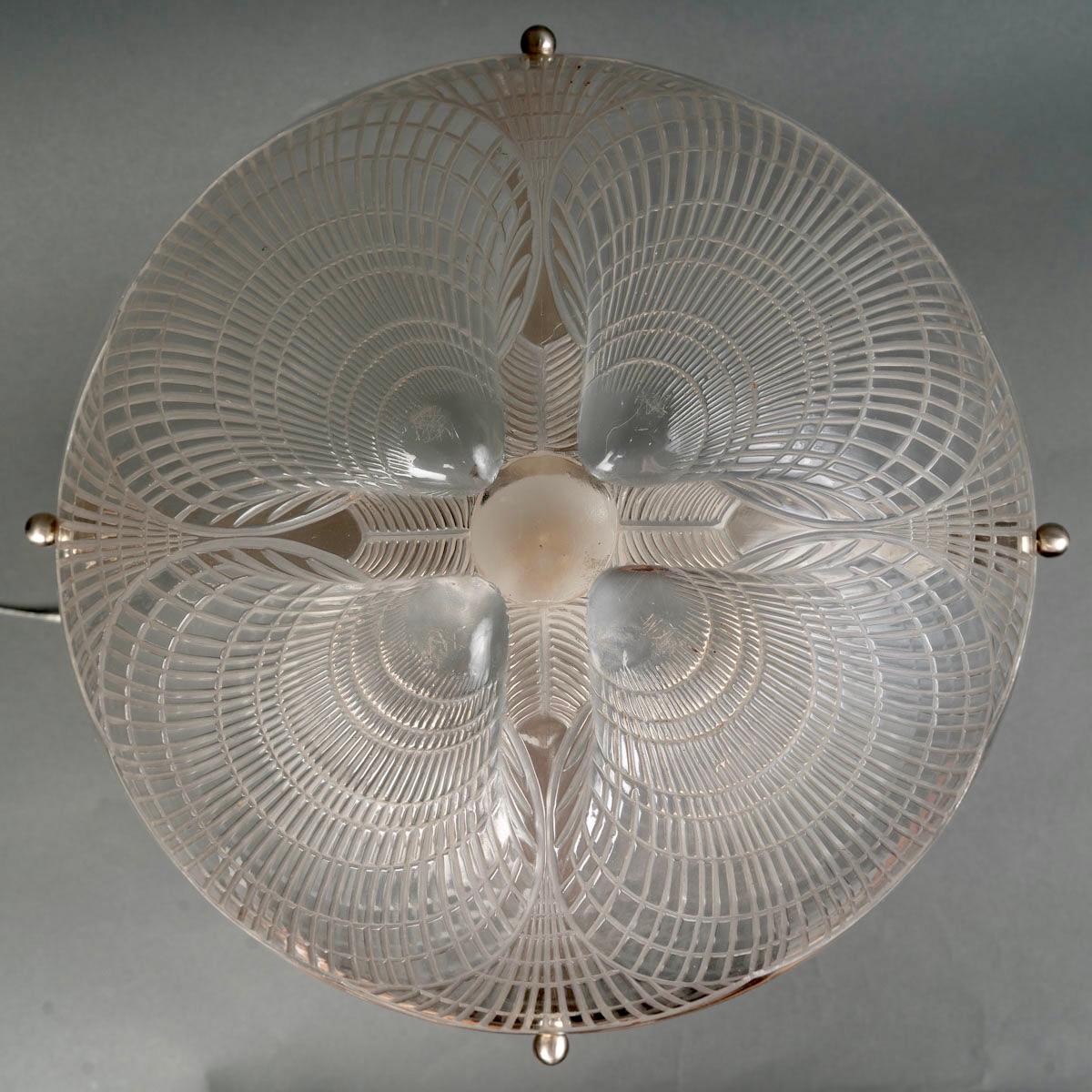 Molded 1924 René Lalique - Lamp Coquilles Shells Glass & Nickeled Bronze For Sale