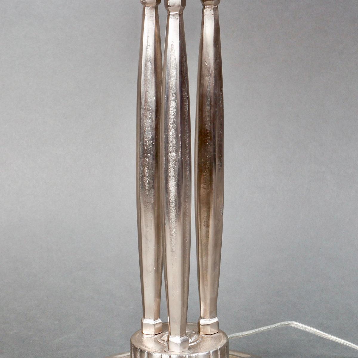 Molded 1924 René Lalique - Pair Of Lamps Coquilles Opalescent Glass & Nickeled Bronze