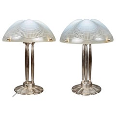 1924 René Lalique - Paire de lampes Coquilles Verre opalescent et bronze nickelé