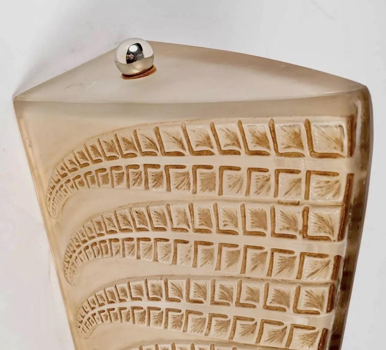 French 1924 Rene Lalique Pair of Sconces Wall Lights Fougeres Glass with Sepia Patina For Sale