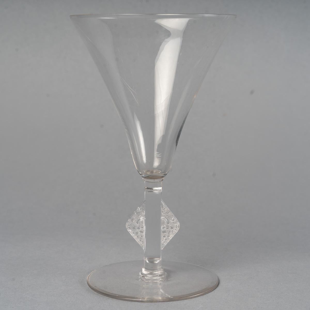 Molded 1924 René Lalique, Set of Tablewares Glasses Savergne Clear Glass, 34 Pieces For Sale