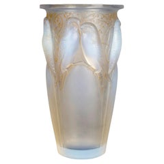 1924 René Lalique - Vase Ceylan Opalescent Glass With Sepia Patina