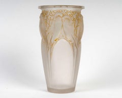 1924 René Lalique - Vase Ceylan Parrots Glass With Sepia Patina