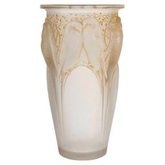 1924 René Lalique - Vase Ceylan Parrots Glass With Sepia Patina