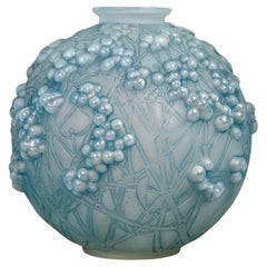 1924 René Lalique - Vase Druide Opalescent Glass With Blue Patina
