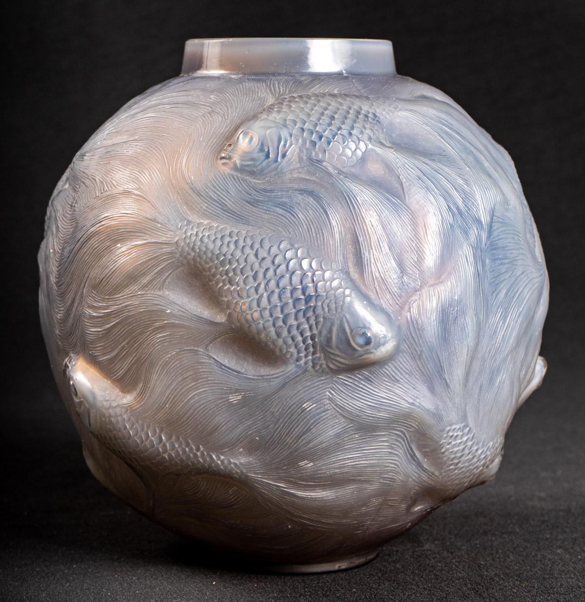 Art Deco 1924 Rene Lalique Vase Formose Agate Glass Cased Grey Opalescent Glass