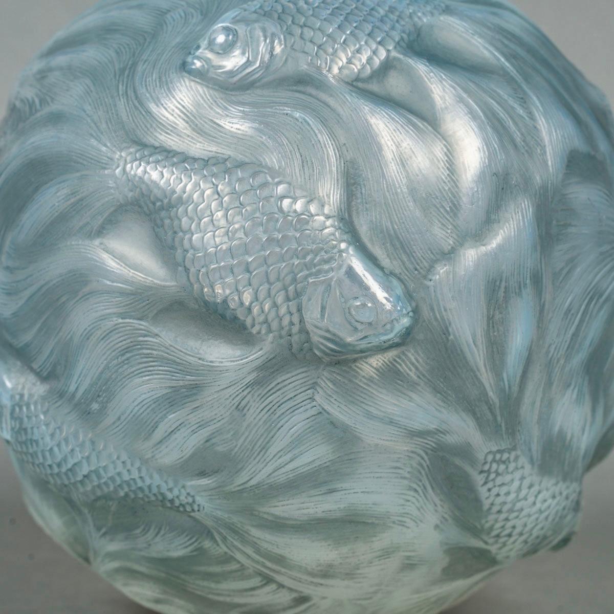 Art Deco 1924 Rene Lalique Vase Formose Cased Opalescent Glass with Blue Patina For Sale
