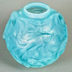 1924 Rene Lalique Vase Formose Cased Opalescent Glass with Turquoise Blue Patina