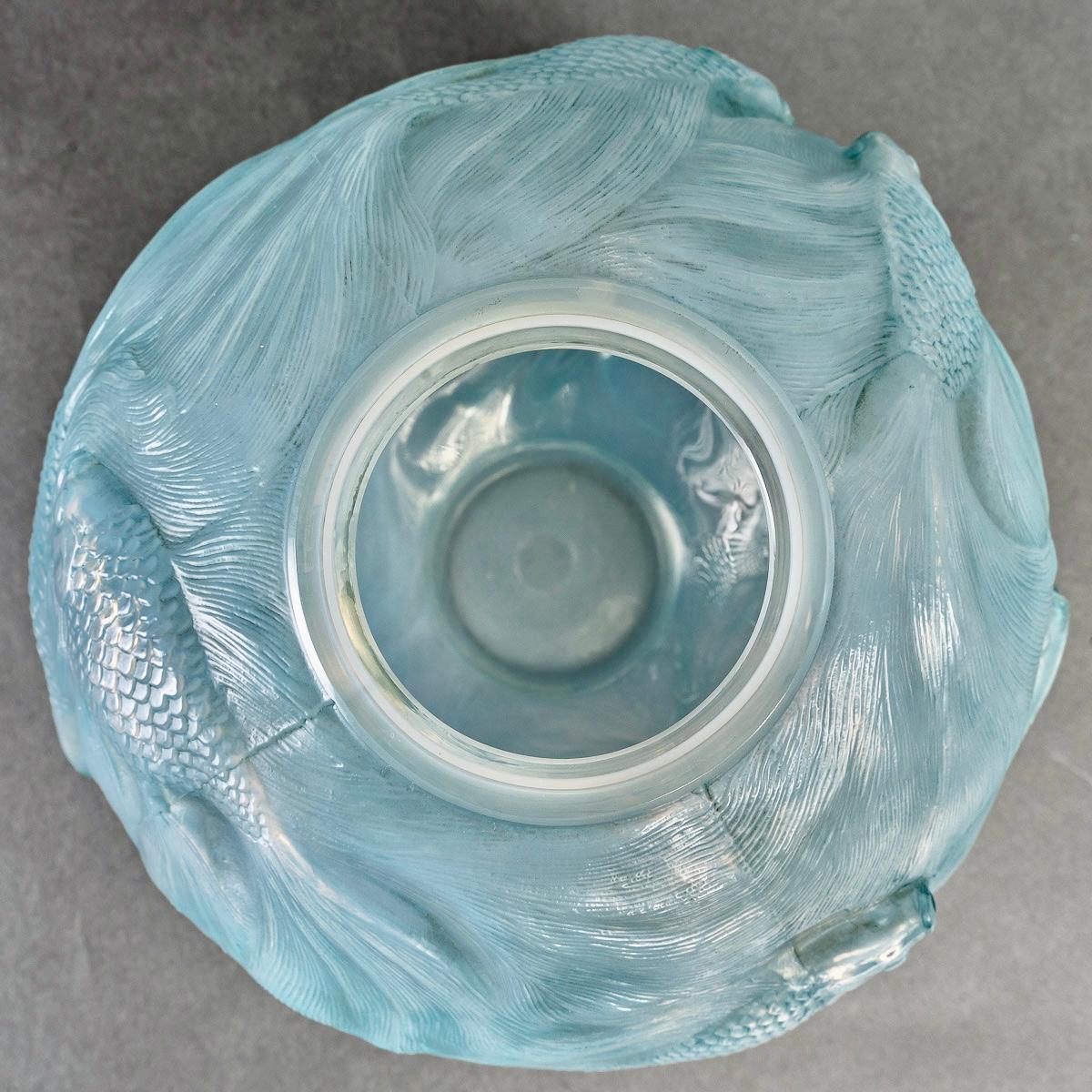 French 1924 Rene Lalique, Vase Formose Triple Cased Opalescent Glass with Blue Patina
