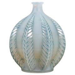 1924 René Lalique, Vase Malines Cased Opalescent Glass with Blue Patina