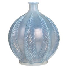 1924 René Lalique, Vase Malines Cased Opalescent Glass with Blue Patina