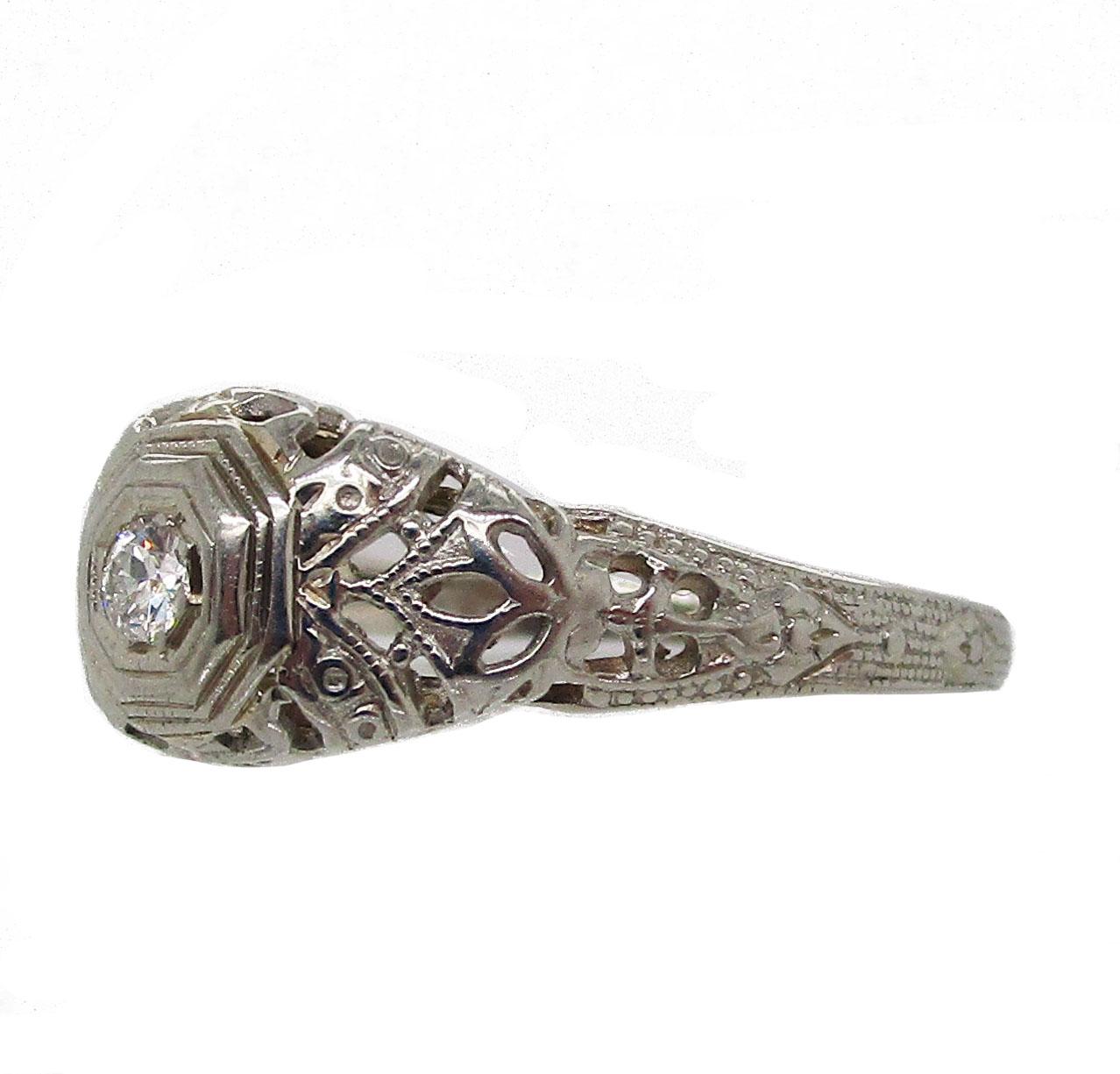 1925 Art Deco 18 Karat White Gold Euro Cut Diamond Filigree Engagement Ring In Excellent Condition For Sale In Lexington, KY