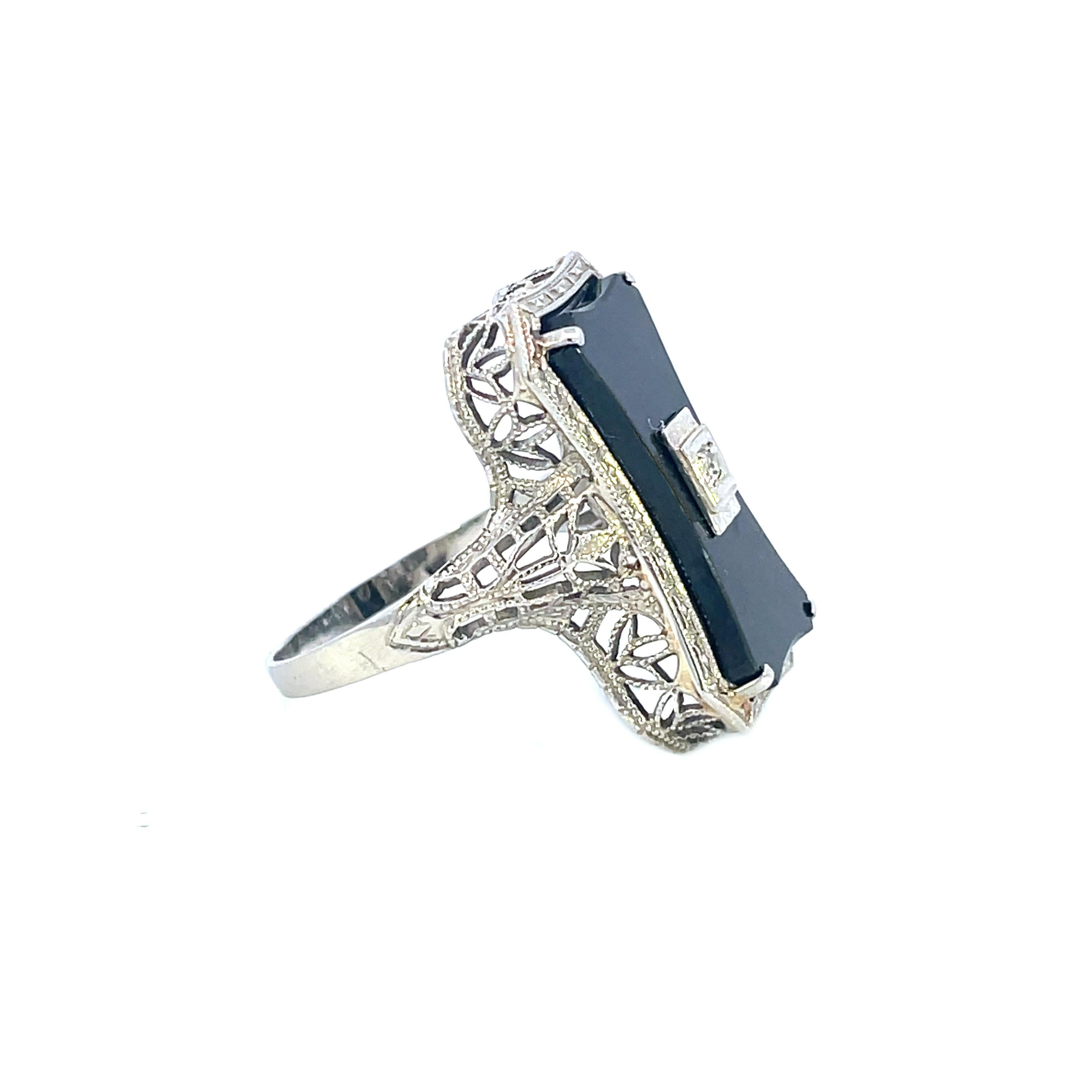 1925 Art Deco Black Jade and Diamond White Gold Filigree Ring For Sale 1