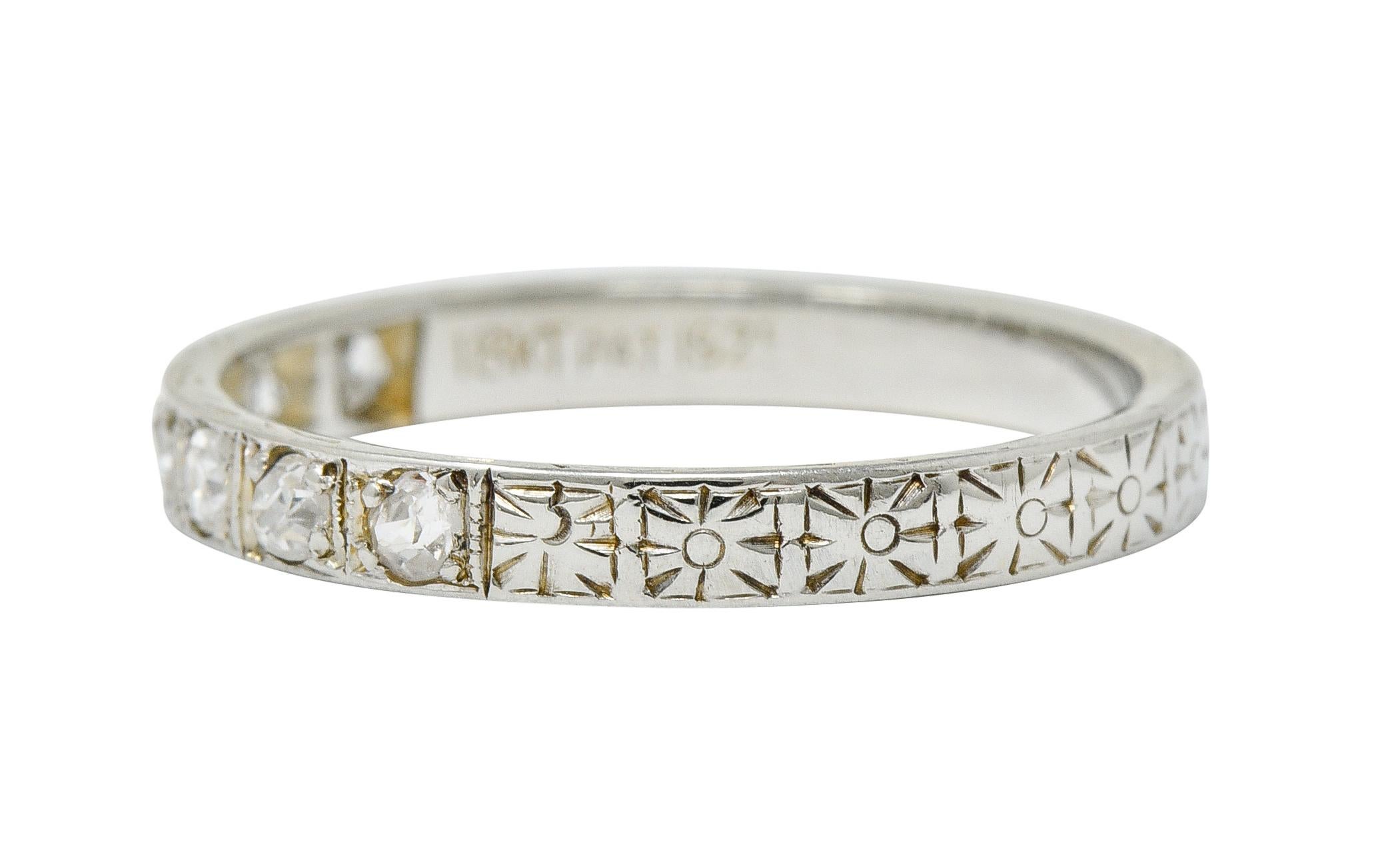 Women's or Men's 1925 Art Deco Diamond 18 Karat White Gold Orange Blossom Band Ring