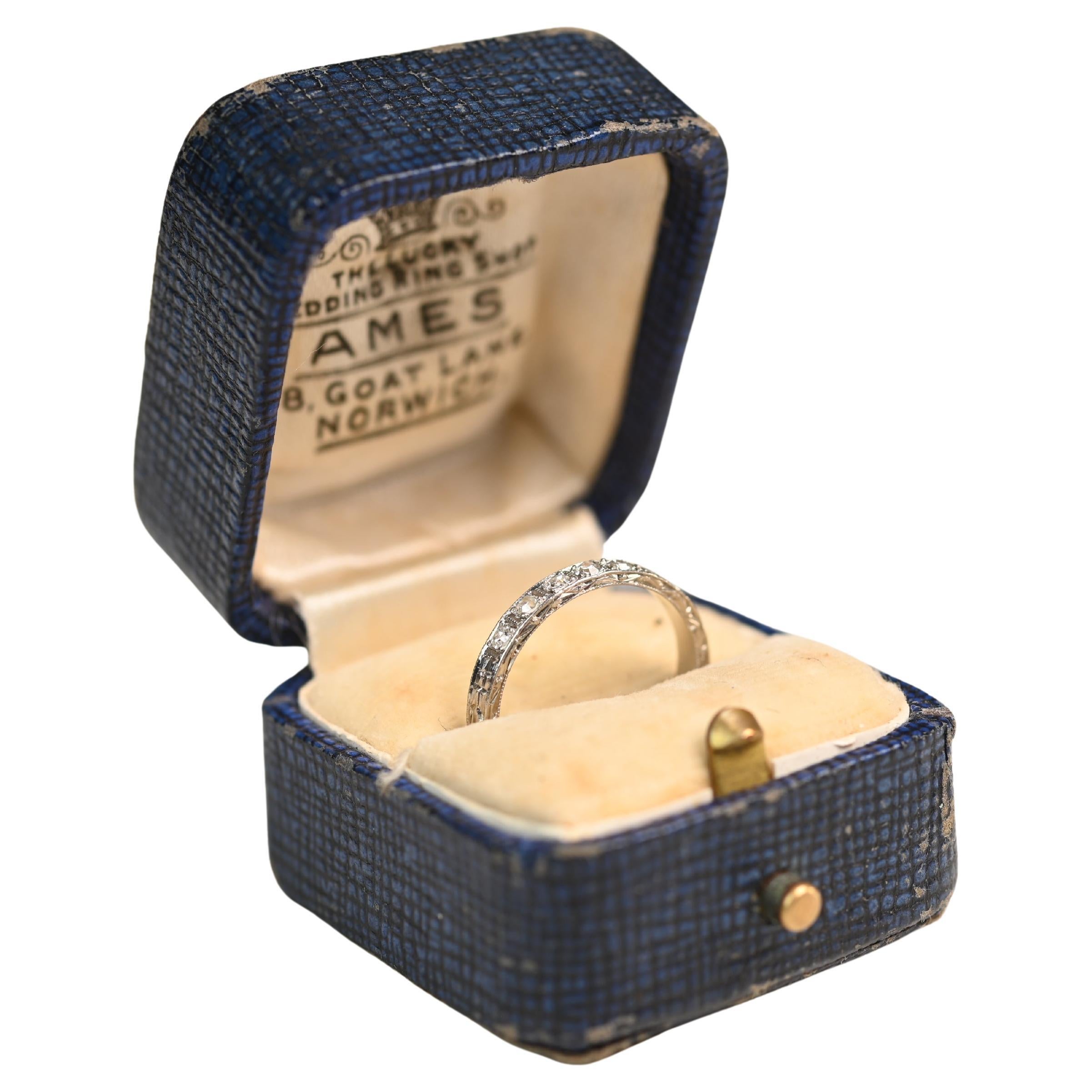 1925 Art Deco Old European Cut Diamond Engraved Wedding Band (Approx 0.10-Carat) For Sale