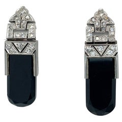 Boucles d'oreilles Art déco 1925 en platine, jade noir articulé et diamants