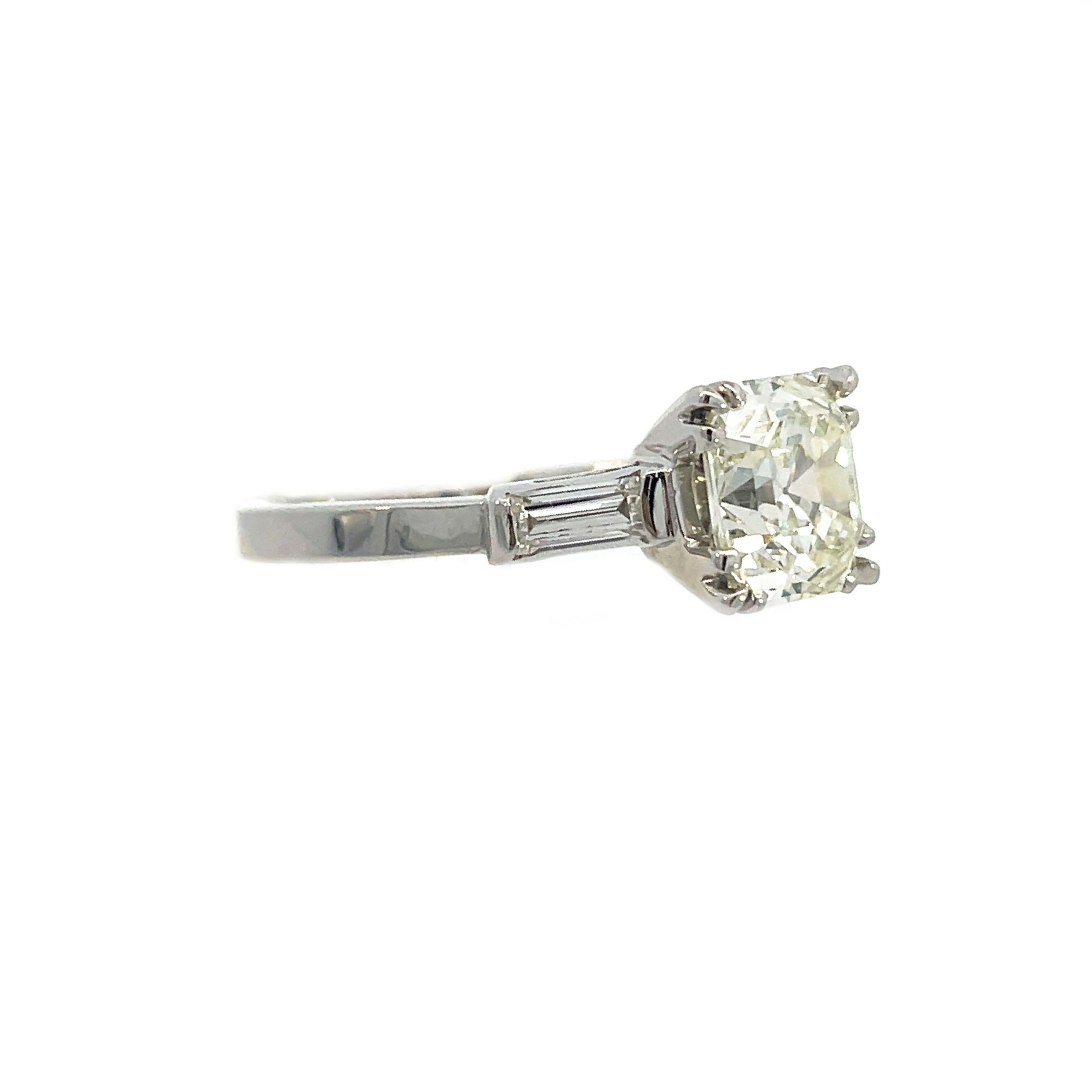 1925 Art Deco Platinum Asscher and Baguette Diamond Ring with GIA Report In Excellent Condition For Sale In Lexington, KY