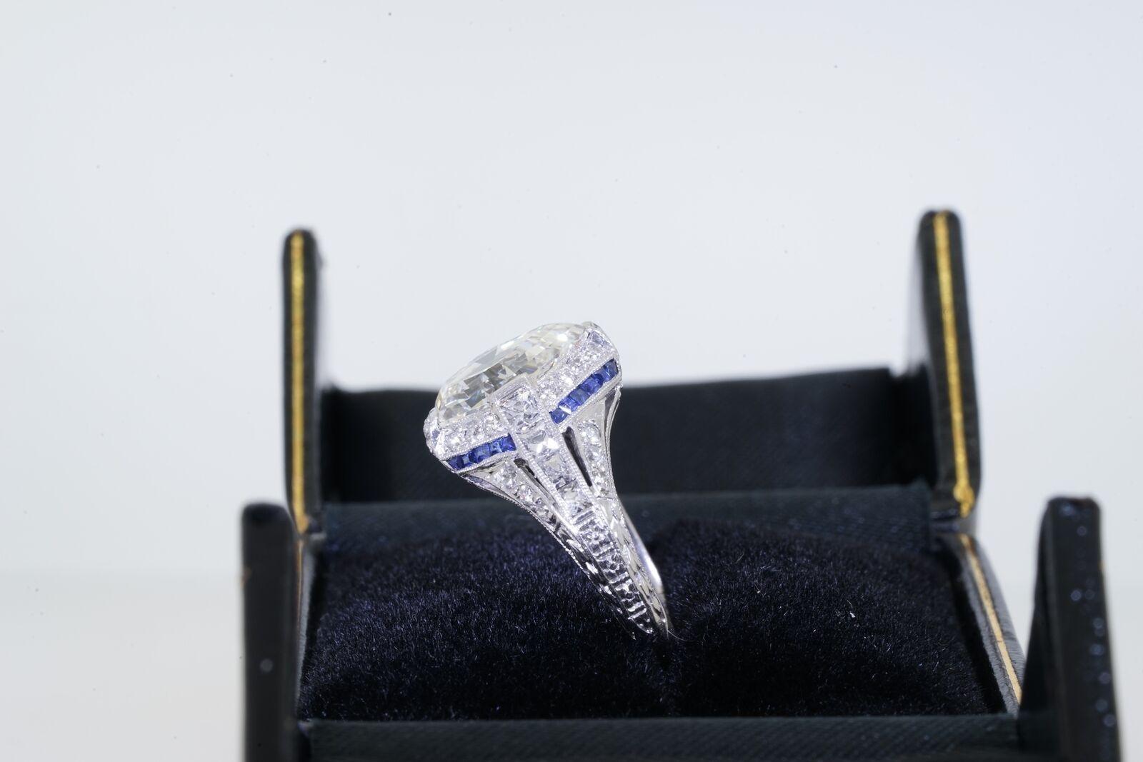 Details & Condition: Art Deco engagement rings recall an era of glamour and sophistication: elegant and timeless, this ring checks all those boxes.
Purchased in New York in 1925 this magnificent diamond engagement ring is believed to be from Dreicer