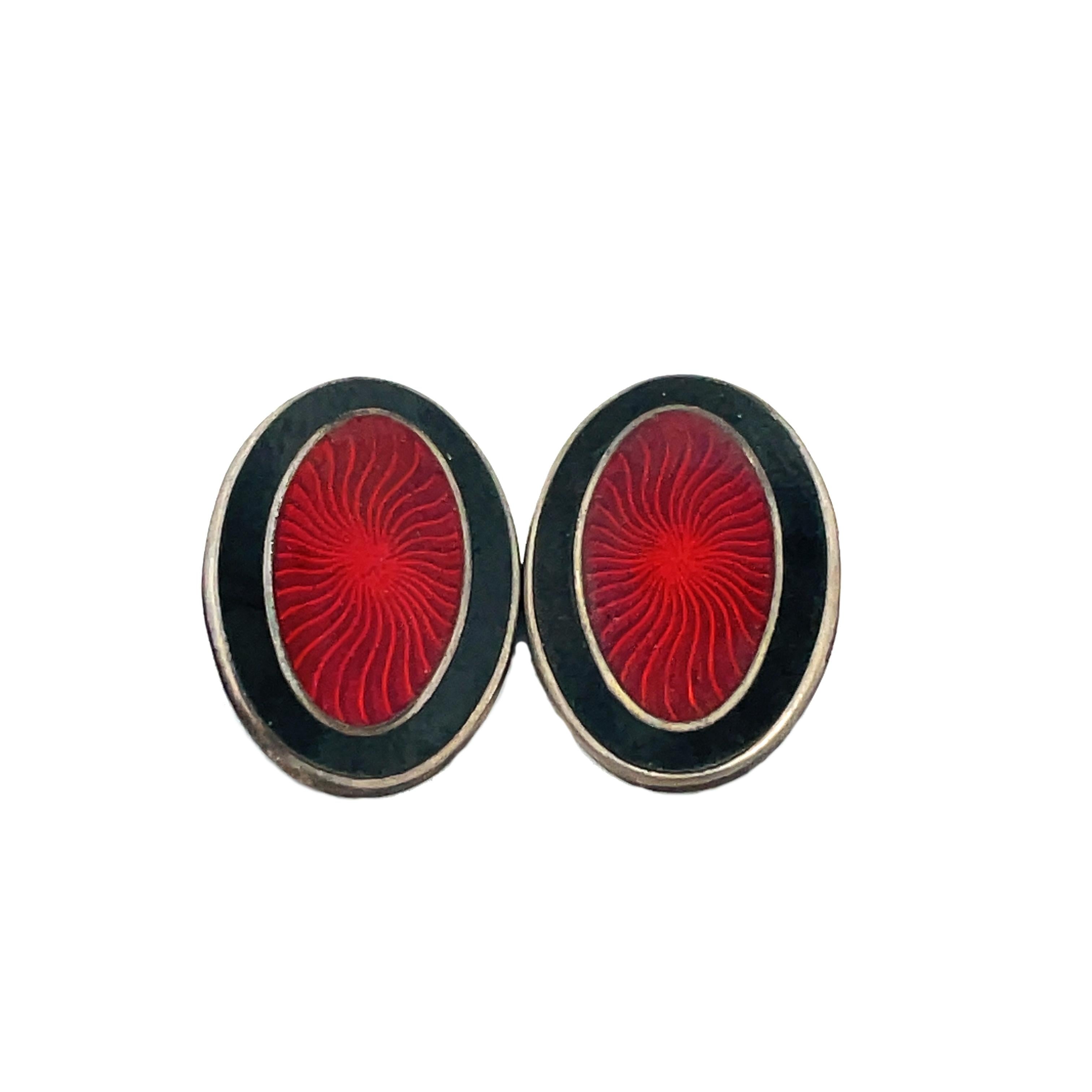 1925 Art Deco Red and Black Enamel Sterling Silver Cufflinks In Good Condition For Sale In Lexington, KY