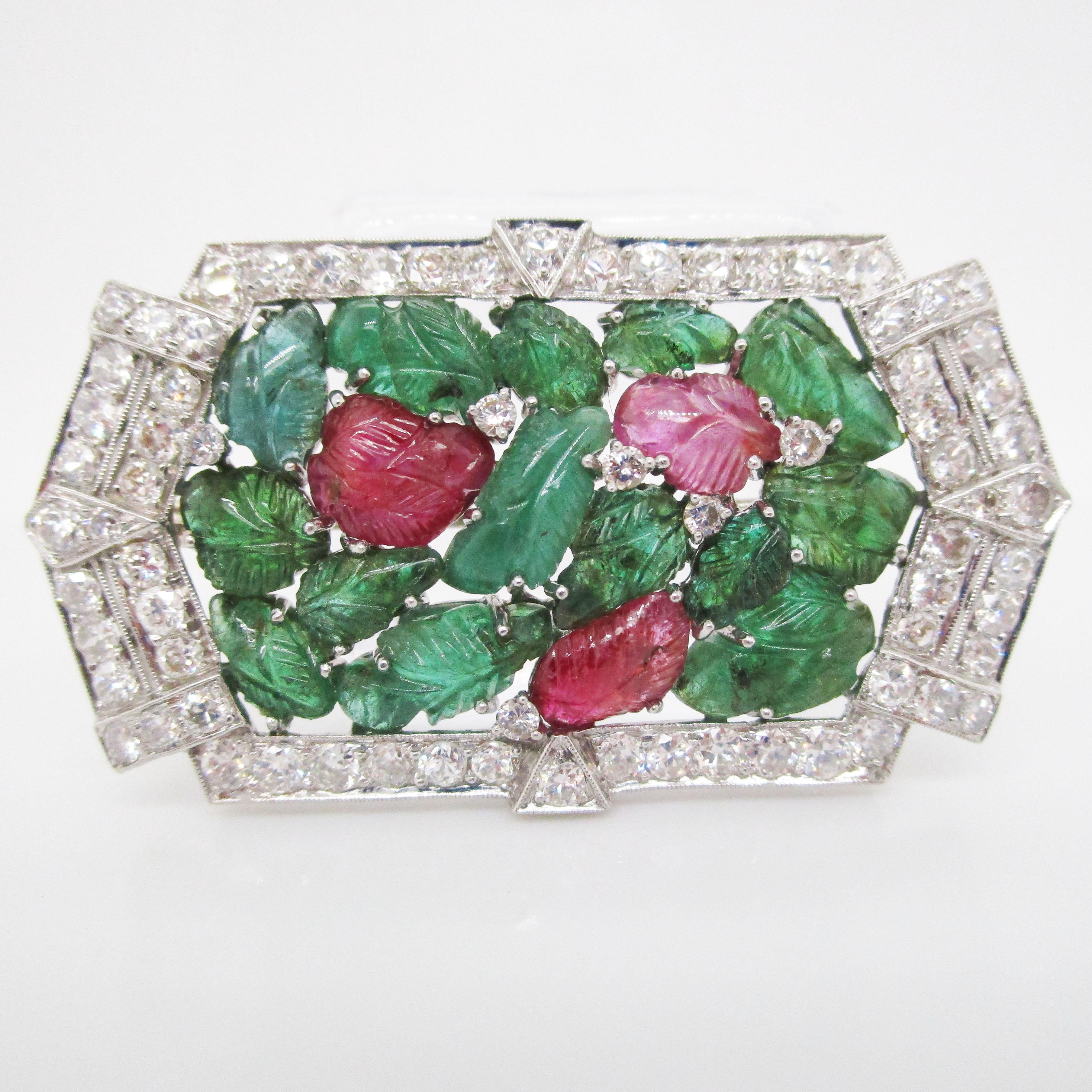 1925 Art Deco Tutti Frutti Carved Emerald, Ruby and Diamond Platinum Brooch In Excellent Condition In Lexington, KY
