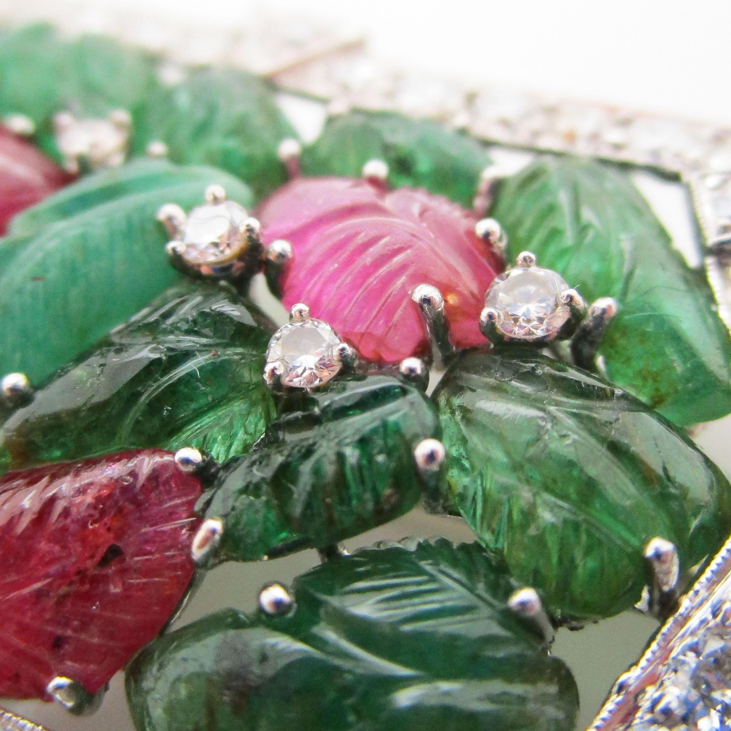 Women's or Men's 1925 Art Deco Tutti Frutti Carved Emerald, Ruby and Diamond Platinum Brooch
