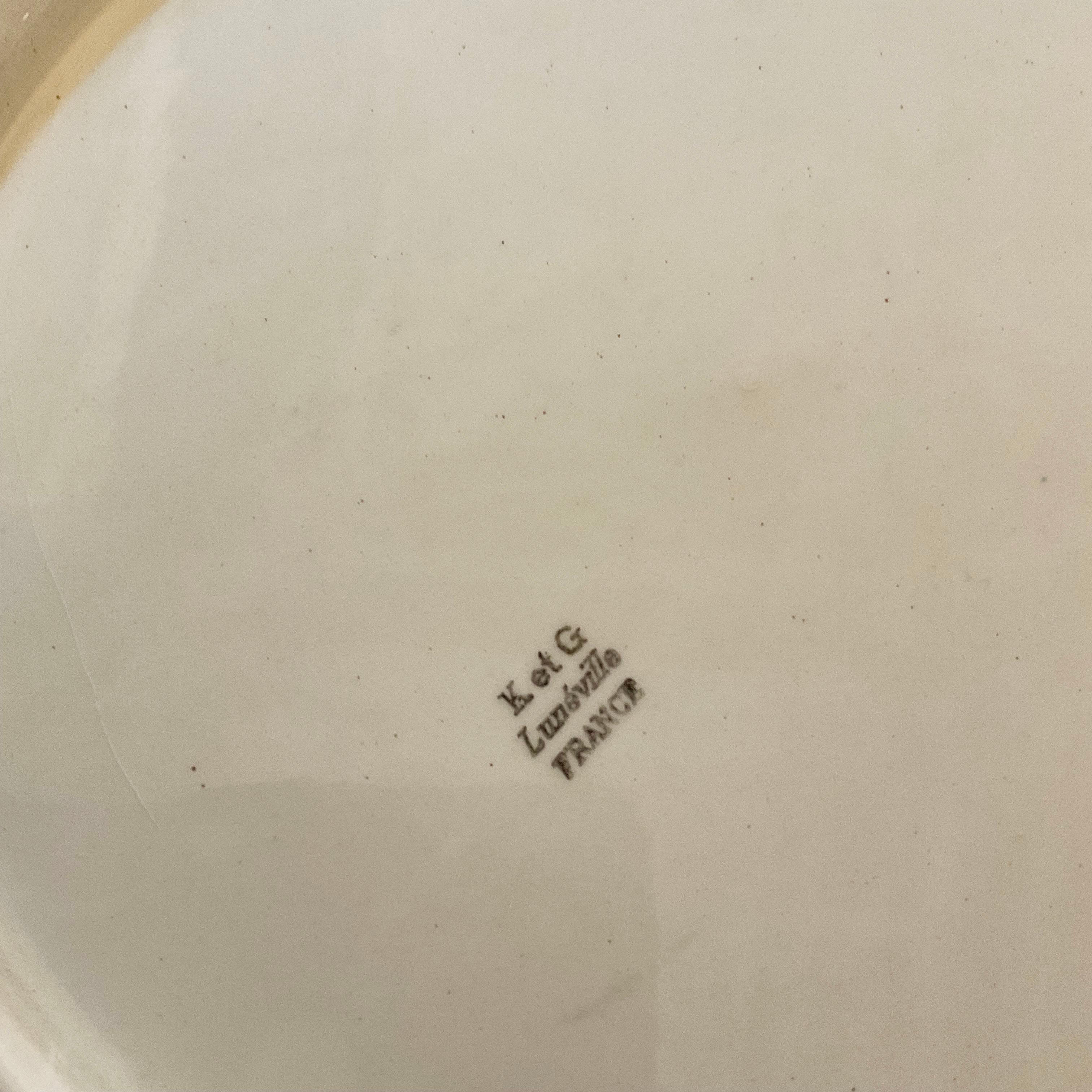 Fatto a mano 1925 Art Deco Wall Plate Attributed to Géo Condé for Keller&Guerin Luneville in vendita