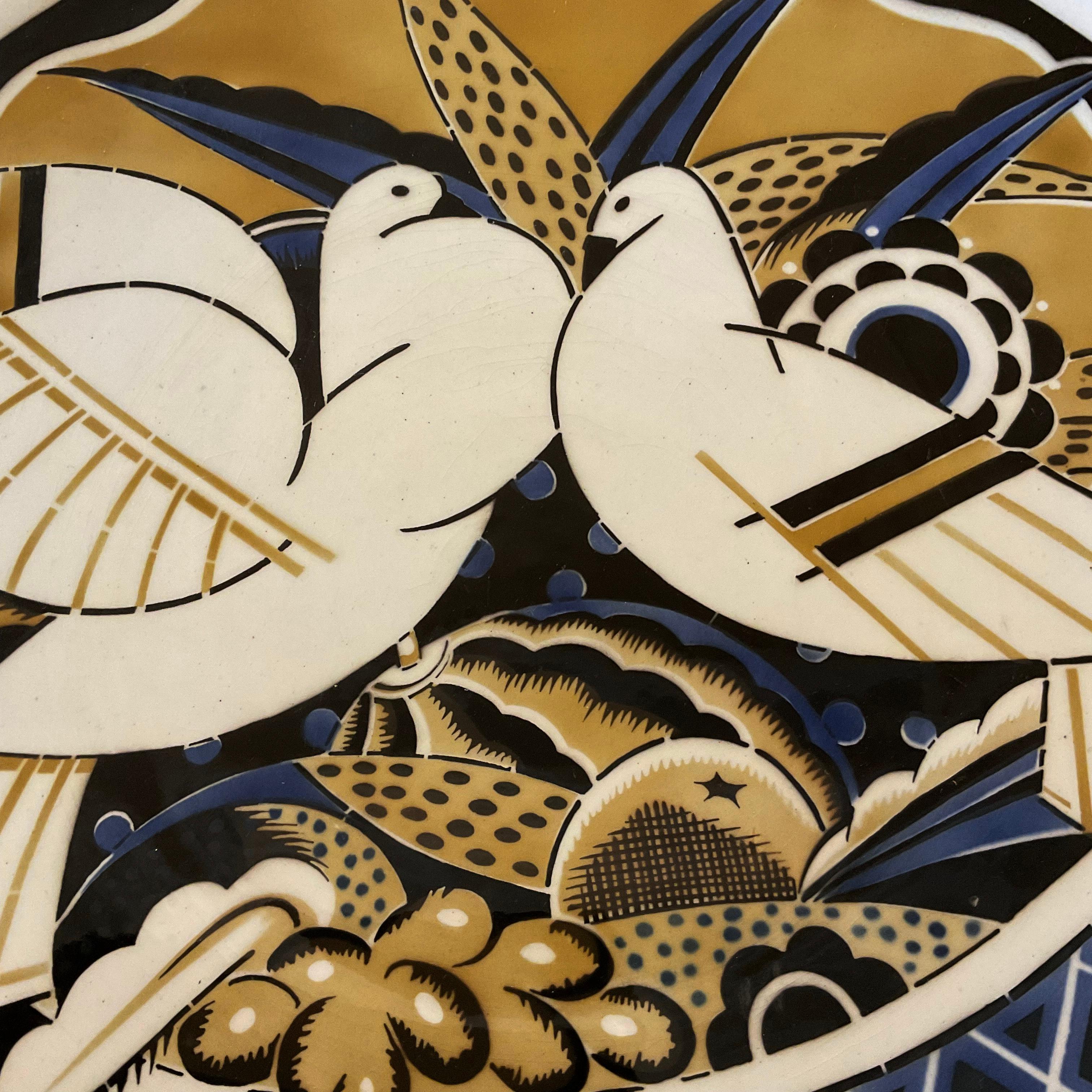 Inizio XX secolo 1925 Art Deco Wall Plate Attributed to Géo Condé for Keller&Guerin Luneville in vendita