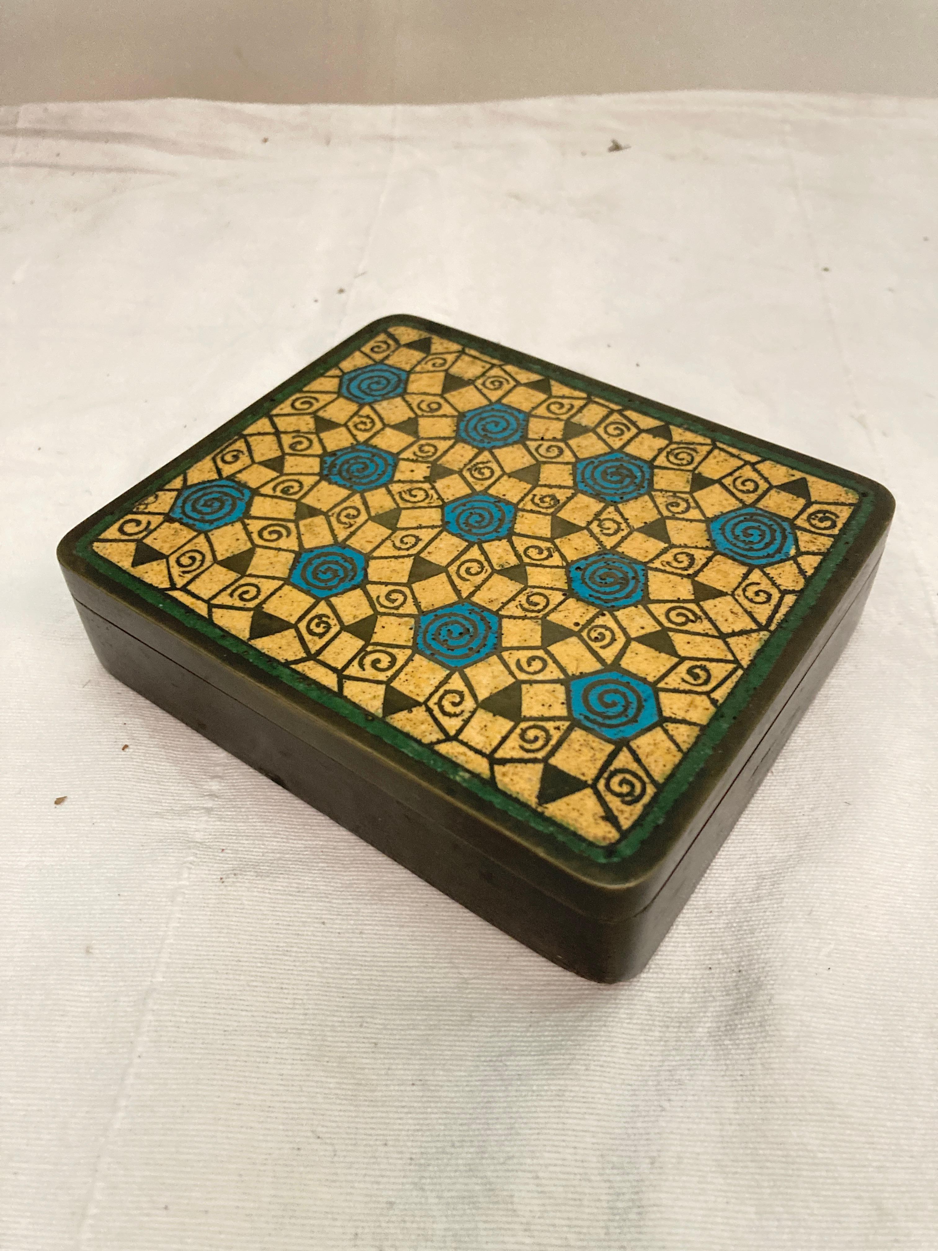French 1925 enameled bronze boxe signed by Primavera For Sale